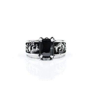 Inel gotic lup c.z.negru Argint