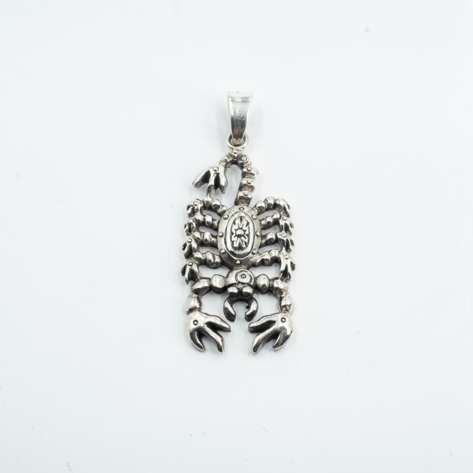 Pandantiv lung Scorpion floare Argint