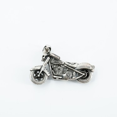 Pandantiv motocicleta cap de mort Argint