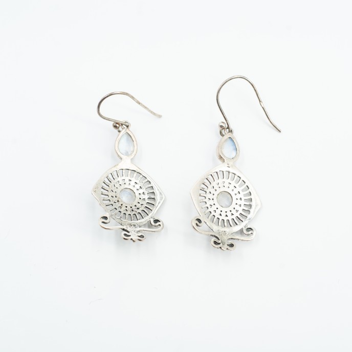 Cercei rotunzi picatura pietre naturale Argint