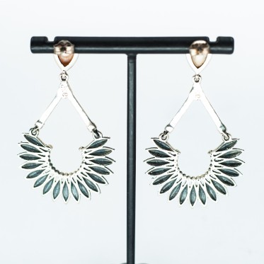 Cercei semicerc petale pietre naturale Argint