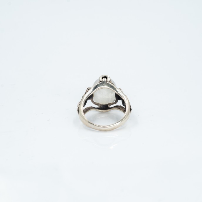 Inel oval zale piatra lunii Argint