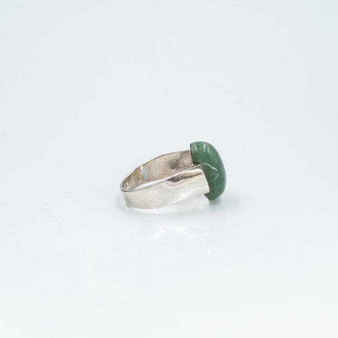 Inel oval simplu s prehnit Argint