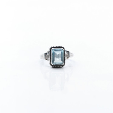 Inel piatra dreptunghiulara topaz bleu Argint