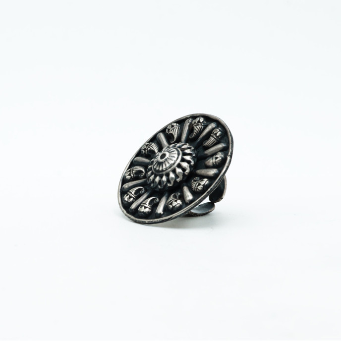 Inel disc floral picaturi India 4.3cm Argint