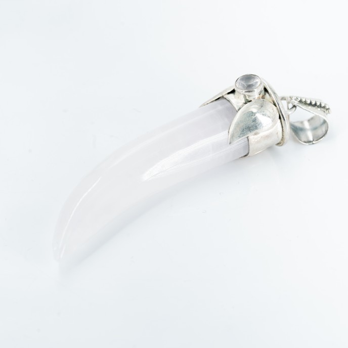 Pandantiv gheara piatra cuarz de stanca Argint