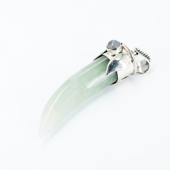 Pandantiv gheara piatra jad labradorit Argint