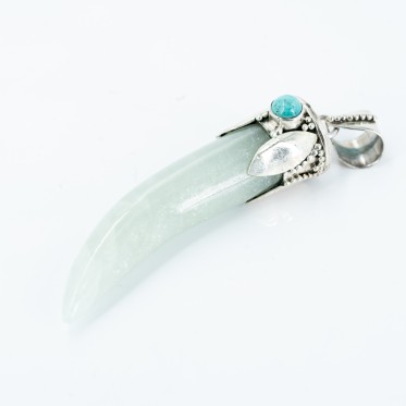 Pandantiv gheara piatra jad verde turcoaza Argint