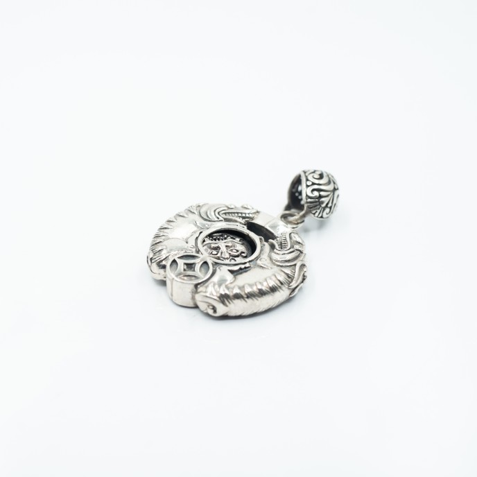 Pandantiv hindus pesti cap tigru Argint