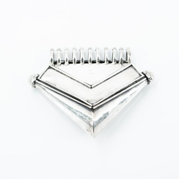 Pandantiv India model triunghi bombat Argint