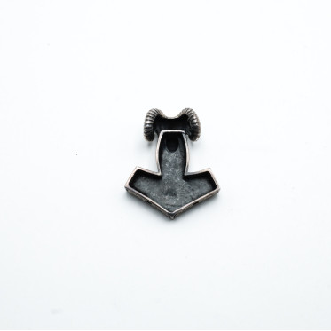 Pandantiv Mijollnir craniu de berbec Argint