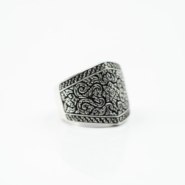 Inel lat broderie gotica Argint