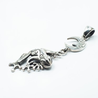 Pandantiv broscuta si semiluna Argint