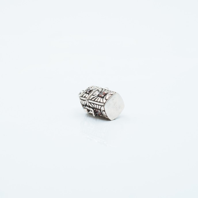 Pandantiv caseta cilindru broderie piatra Argint