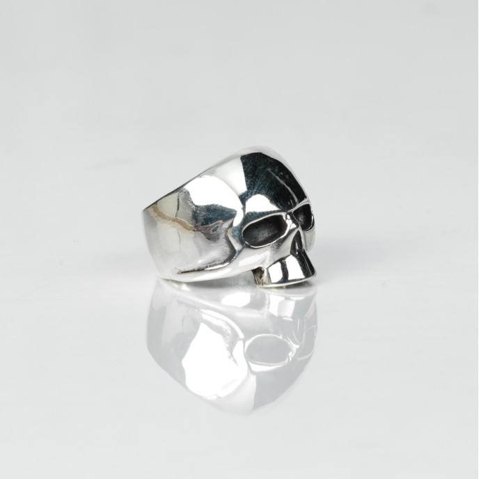 Inel craniu fara mandibula Argint