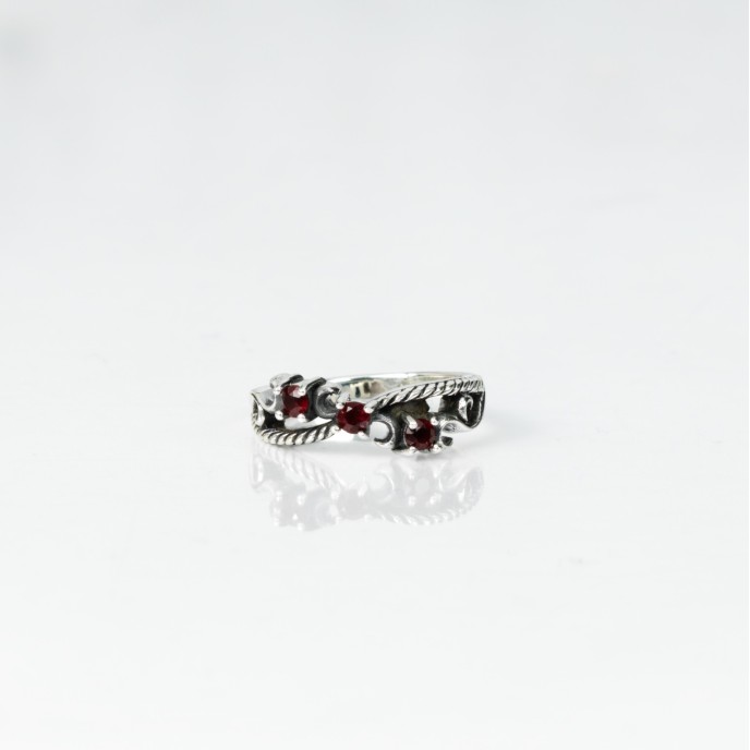 Inel gotic sarma zirconiu rosu Argint