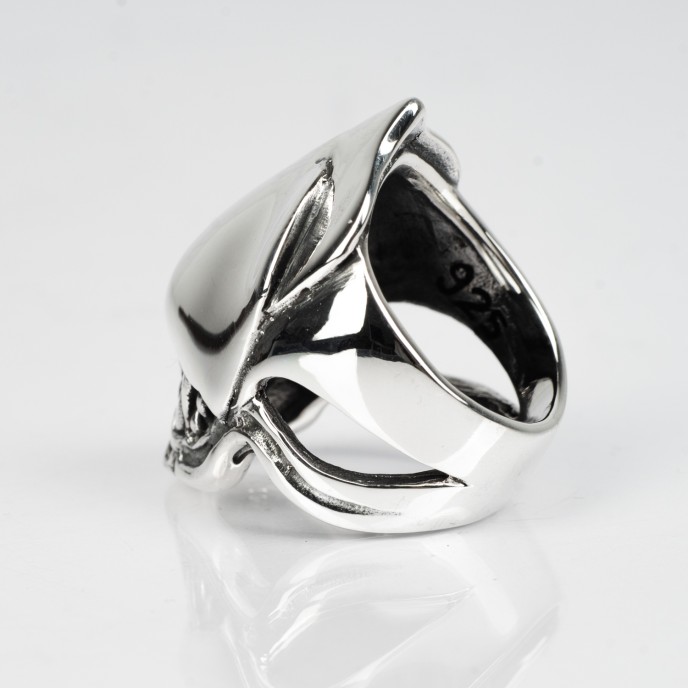 Inel craniu alien Argint