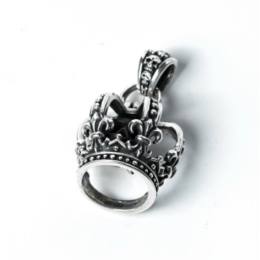 Pandantiv coroana cap de mort Argint