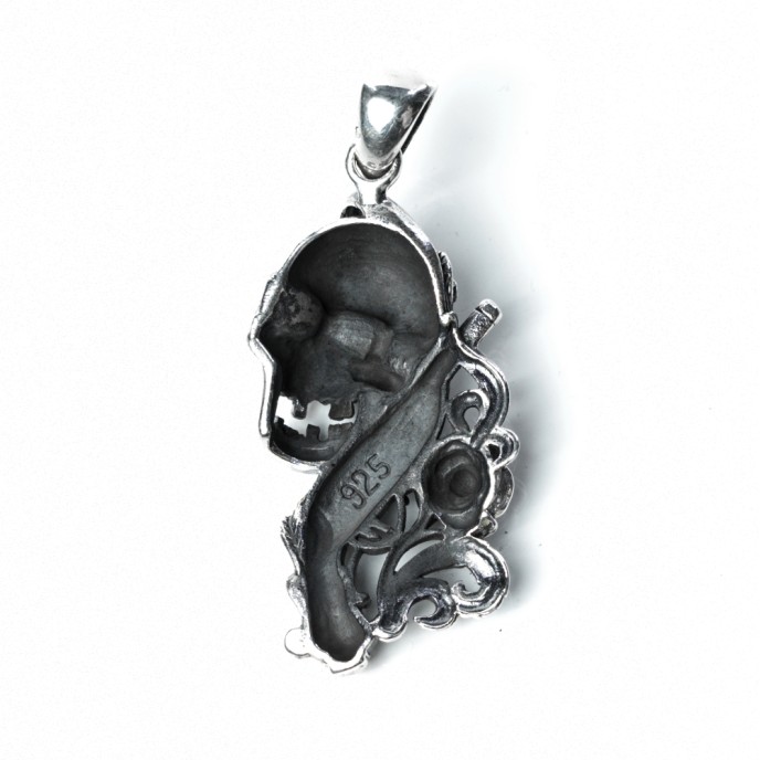 Pandantiv craniu pistol si trandafiri Argint