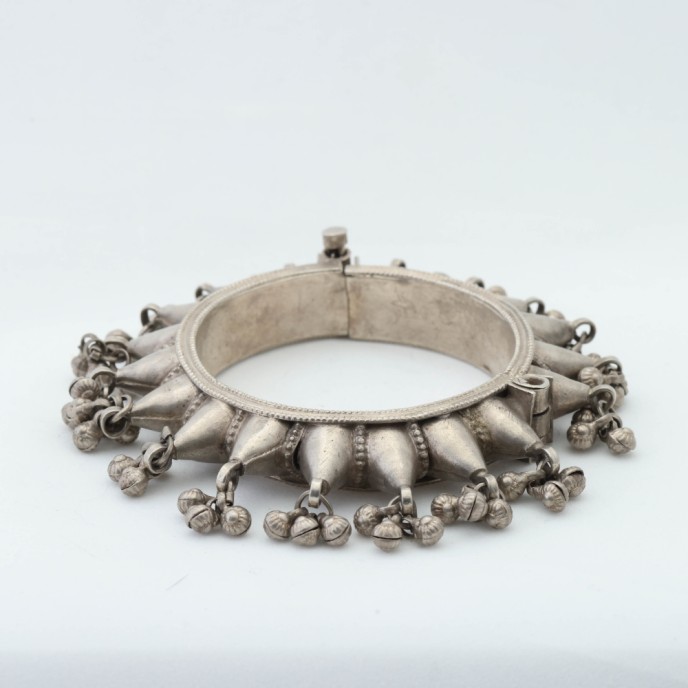 Bratara fixa stea ciucuri Argint