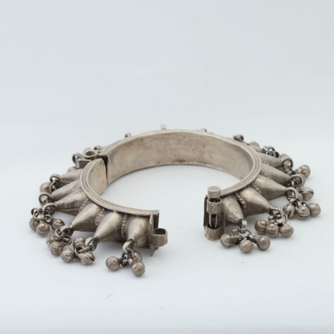 Bratara fixa stea ciucuri Argint