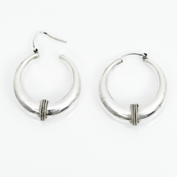 Cercei rotunzi goi sarma rasucita Argint