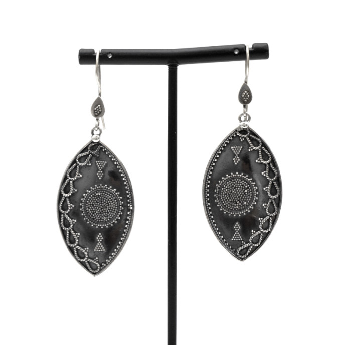 Cercei lungi oval ascutit India Argint