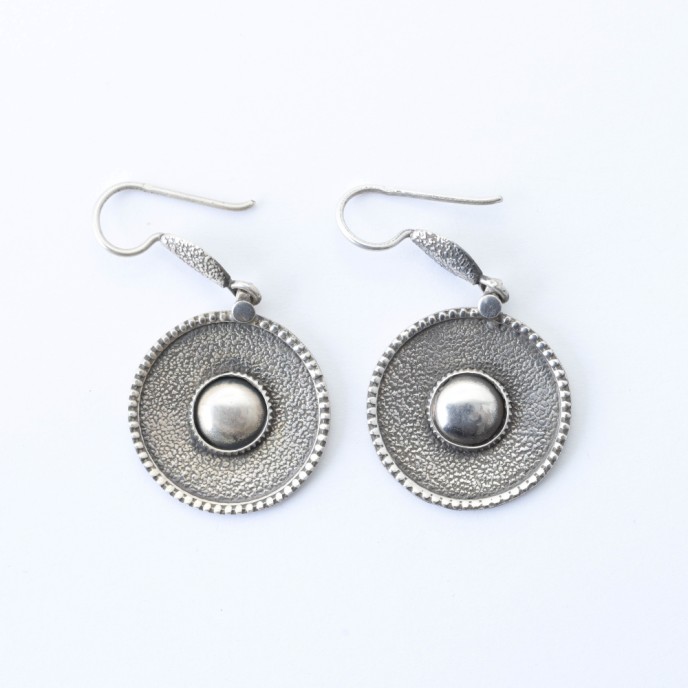 Cercei rotunzi bulina hammered Argint