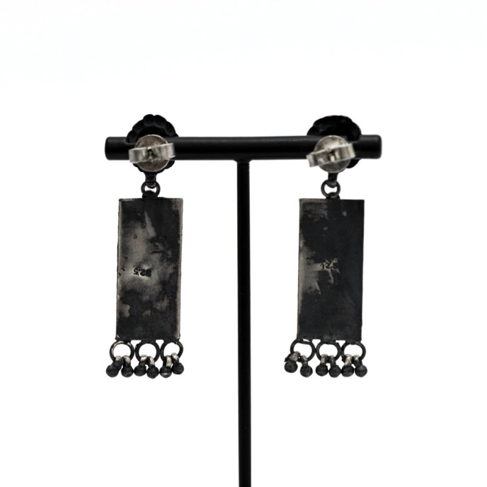 Cercei etnici placuta flori India Argint