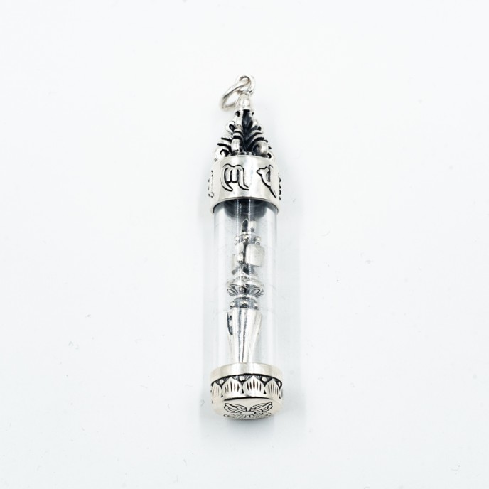Pandantiv caseta cilindrica sulita cruce Argint