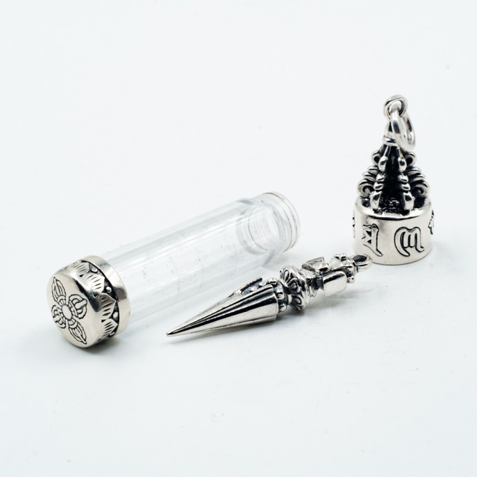 Pandantiv caseta cilindrica sulita cruce Argint