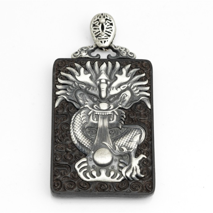 Pandantiv placuta lemn dragon Argint