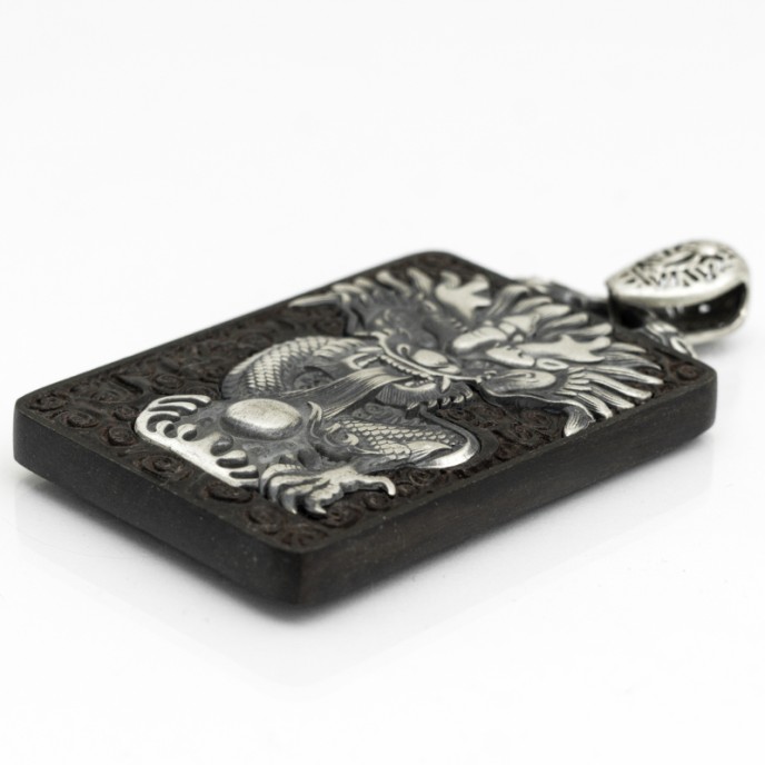 Pandantiv placuta lemn dragon Argint