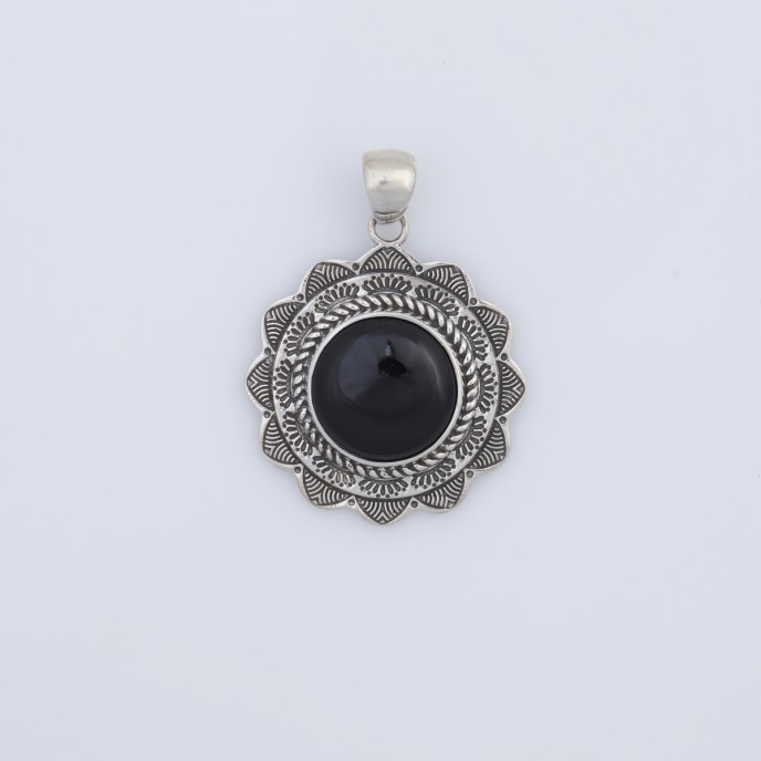 Pandantiv rotund floare piatra naturala Argint