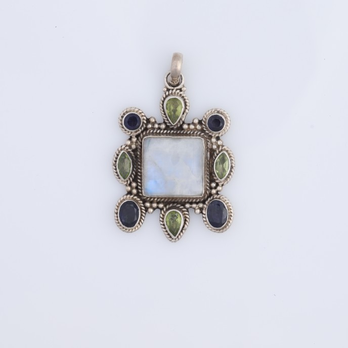 Pandantiv patrat piatra lunii nr.43 Argint