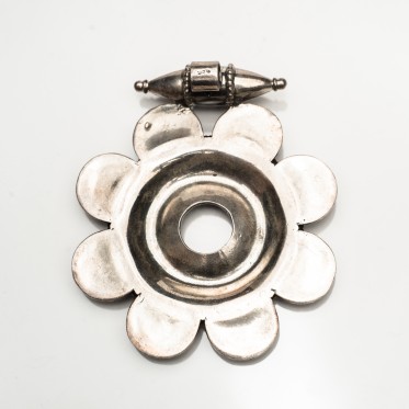 Pandantiv India floare sidef Argint