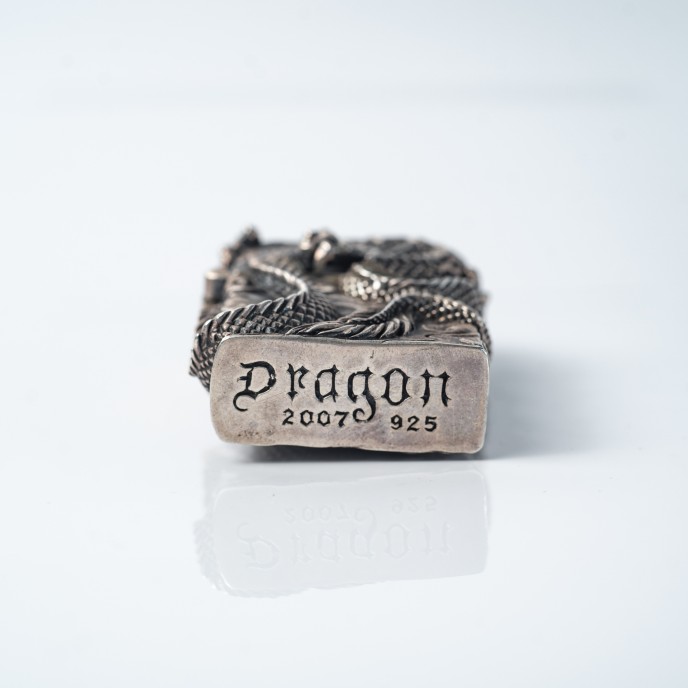 Bricheta Zippo dragon incolacit Argint