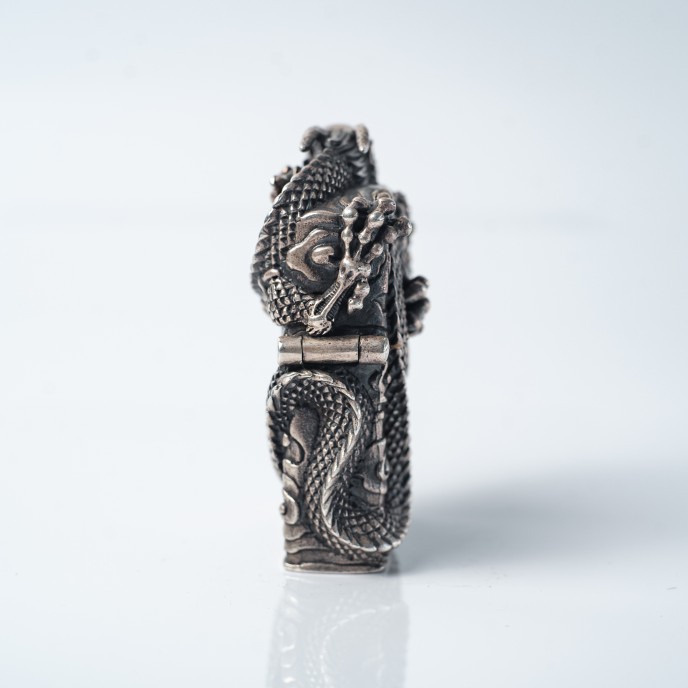Bricheta Zippo dragon incolacit Argint