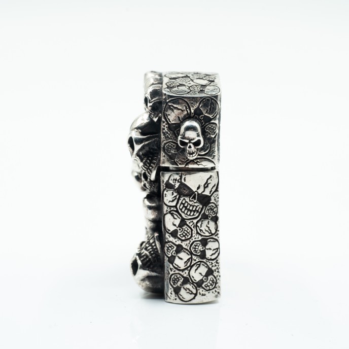 Bricheta Zippo cranii Argint