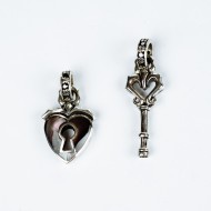 Pandantiv lacat inimioara si cheie Argint