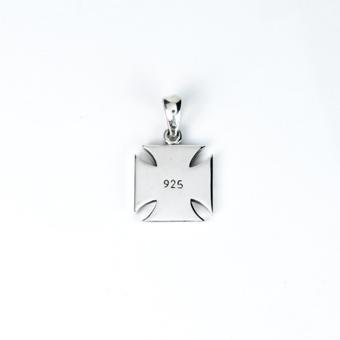 Pandantiv cruce malteza email s Argint