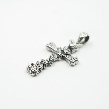 Pandantiv cruce din oase sarpe Argint