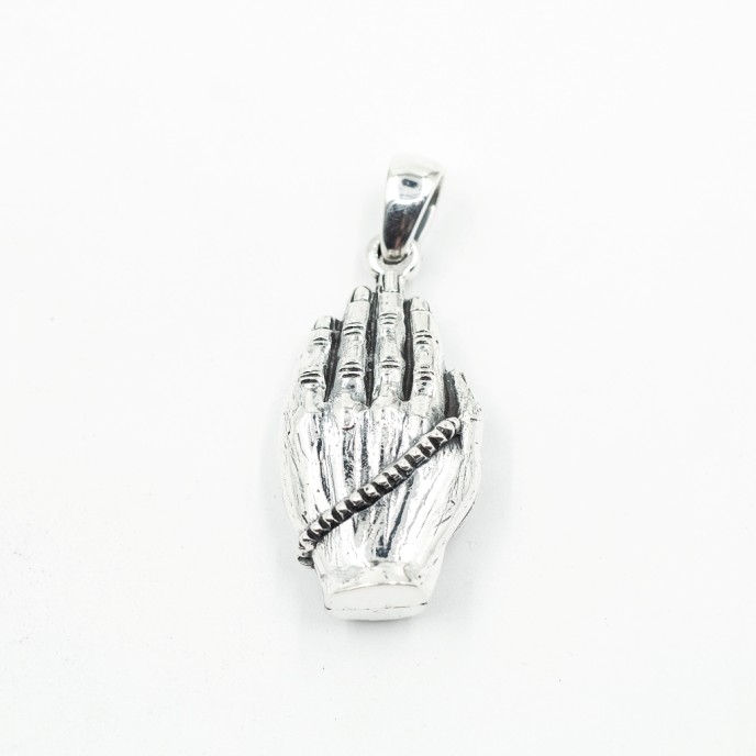 Pandantiv maini rugaciune Argint