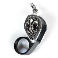 Pandantiv lupa fleur de lys Argint