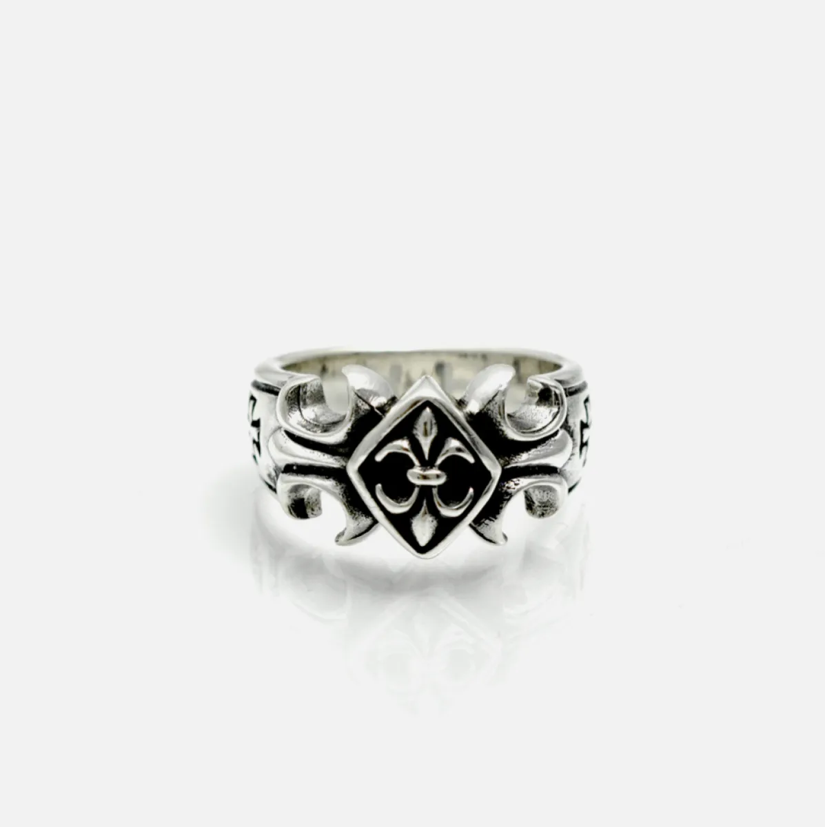 Inel Fleur de Lys cruce Argint