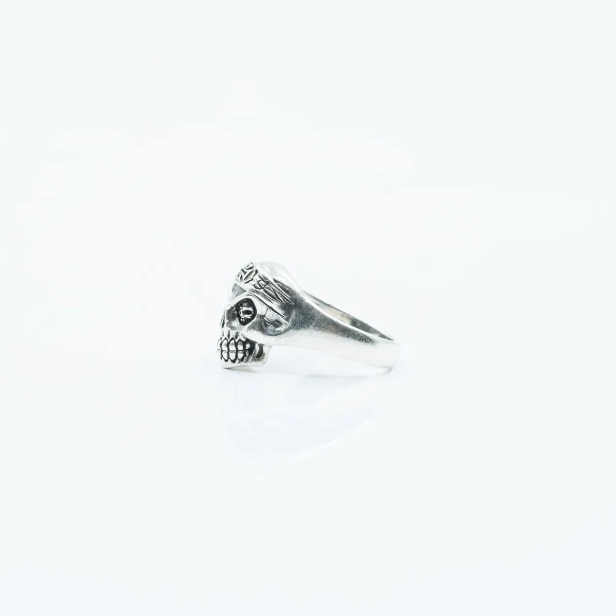 Inel craniu skulls eyes cruce Argint