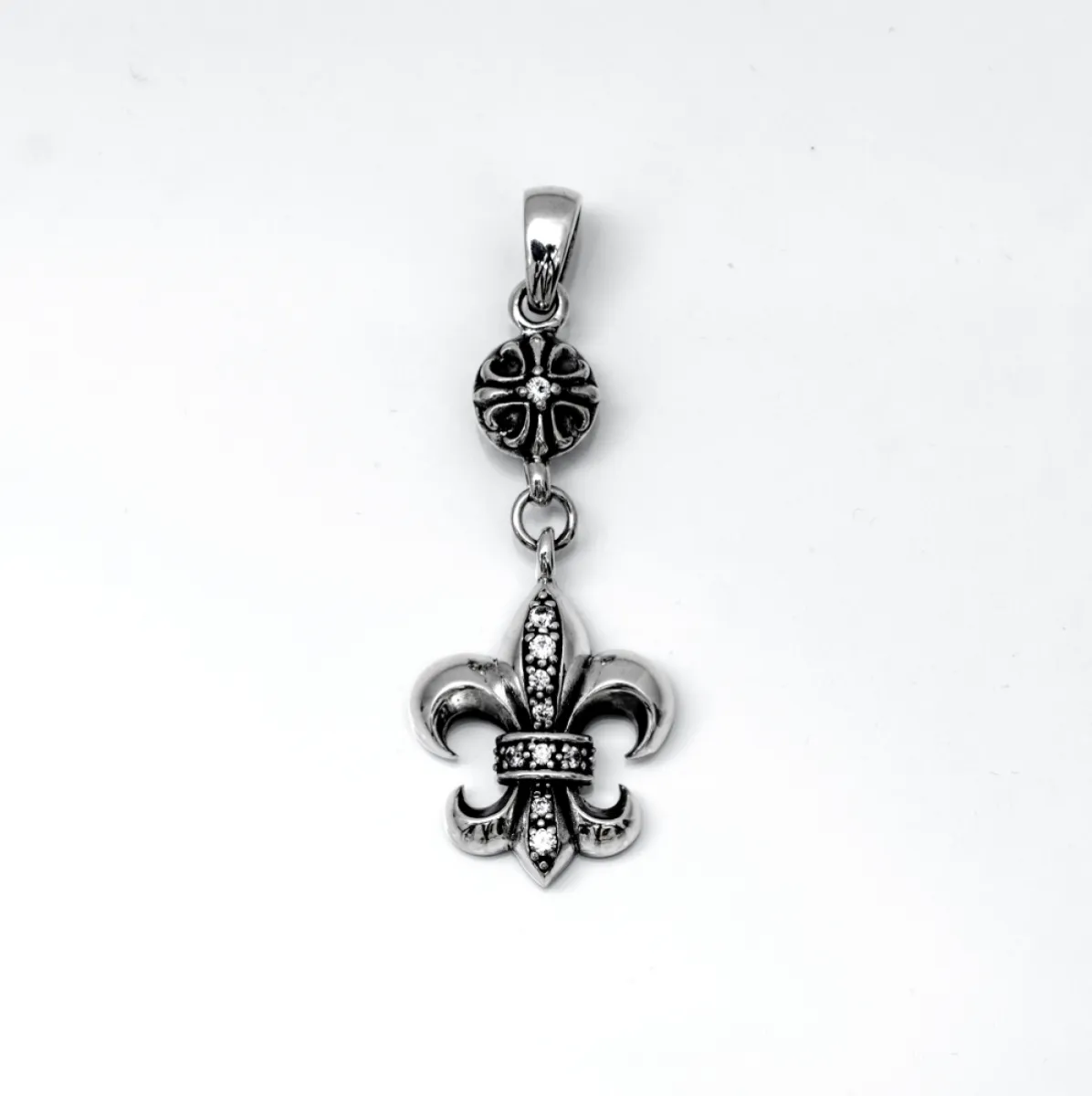 Pandantiv Fleur de Lys broderie Argint