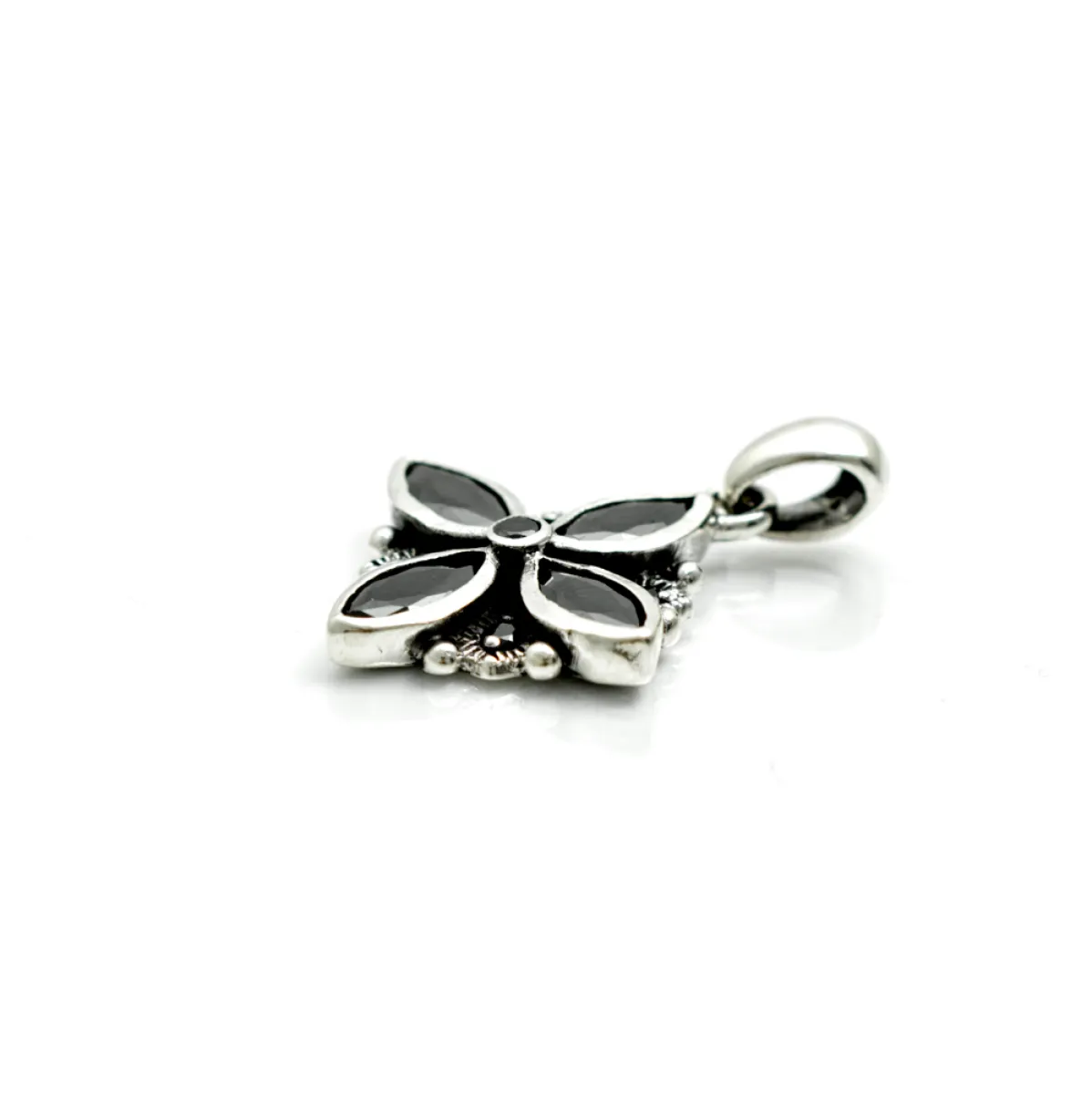 Pandantiv floare zirconiu Argint