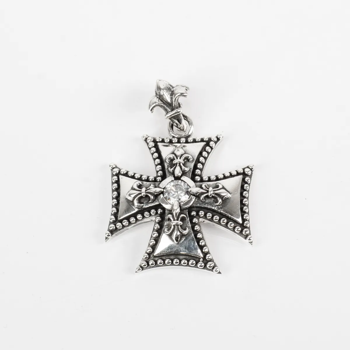 Pandantiv cruce gotica fleur de lys Argint