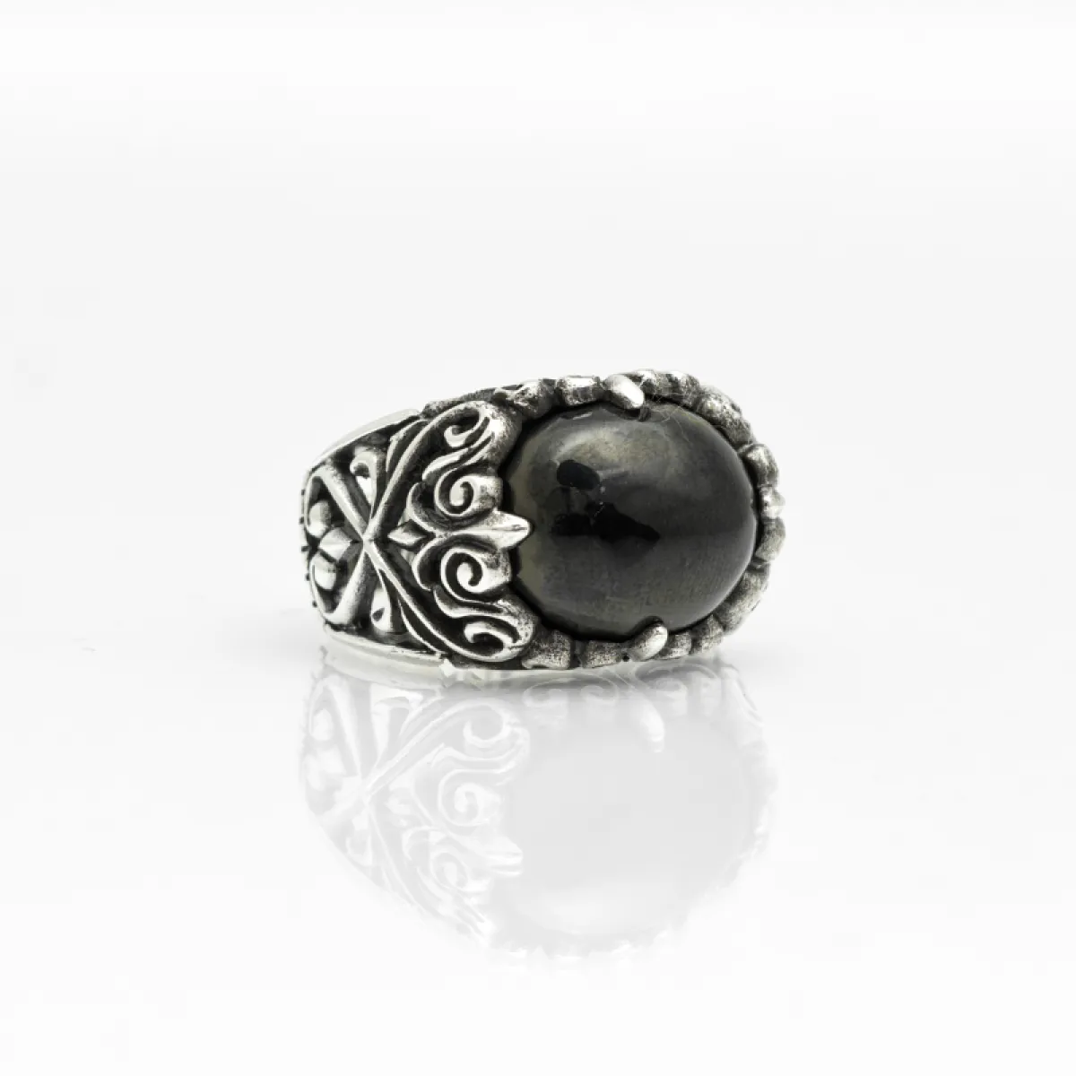 Inel oval broderie gotica negru Argint